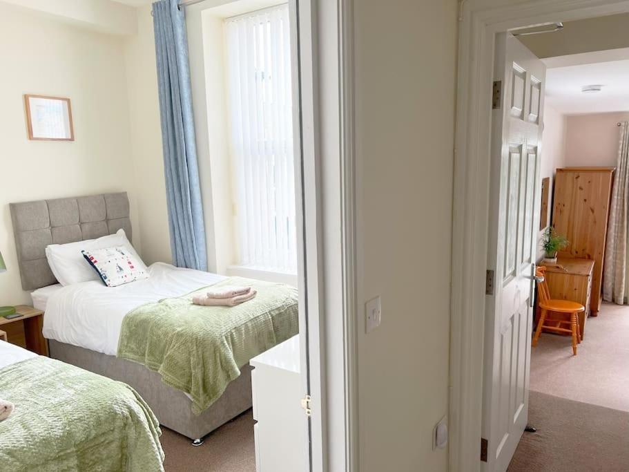 Private Parking, Central Llandudno, King Bed With Ensuite At Clement Lodge Dış mekan fotoğraf